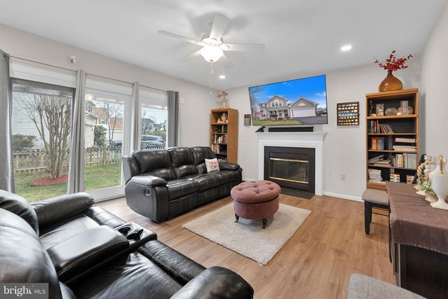 15728 BEAU RIDGE DR, Woodbridge, VA 22193