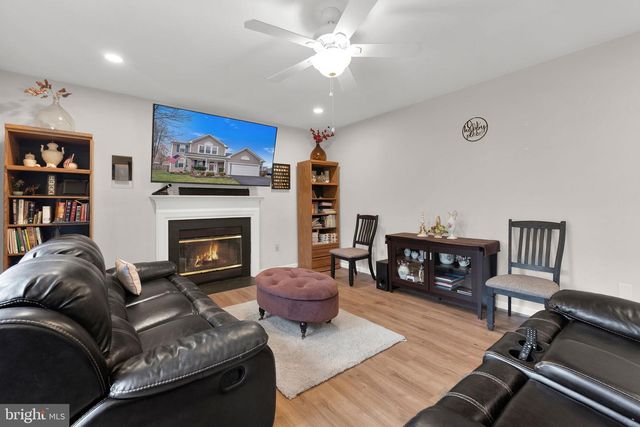 15728 BEAU RIDGE DR, Woodbridge, VA 22193