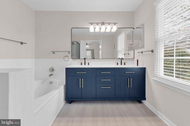 15728 BEAU RIDGE DR, Woodbridge, VA 22193