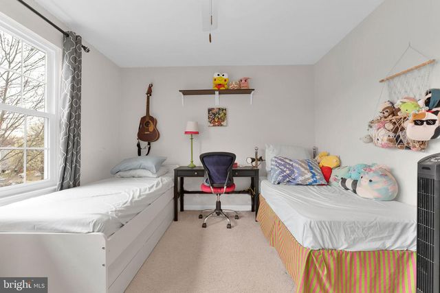 15728 BEAU RIDGE DR, Woodbridge, VA 22193