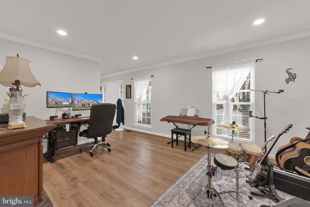 15728 BEAU RIDGE DR, Woodbridge, VA 22193