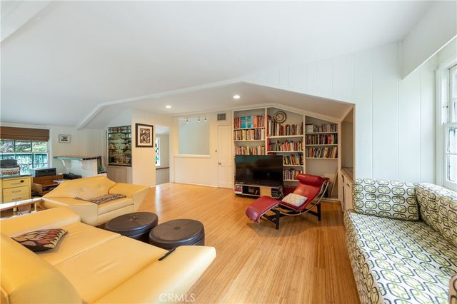 11446 Amanda Drive, Studio City, CA 91604