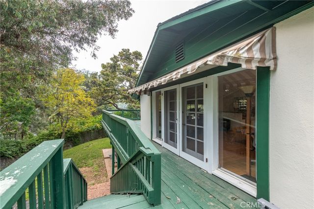 11446 Amanda Drive, Studio City, CA 91604