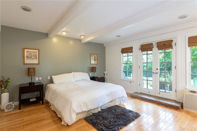 11446 Amanda Drive, Studio City, CA 91604