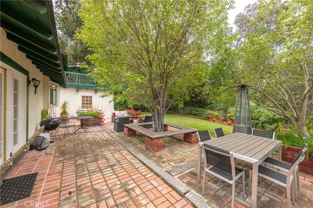 11446 Amanda Drive, Studio City, CA 91604