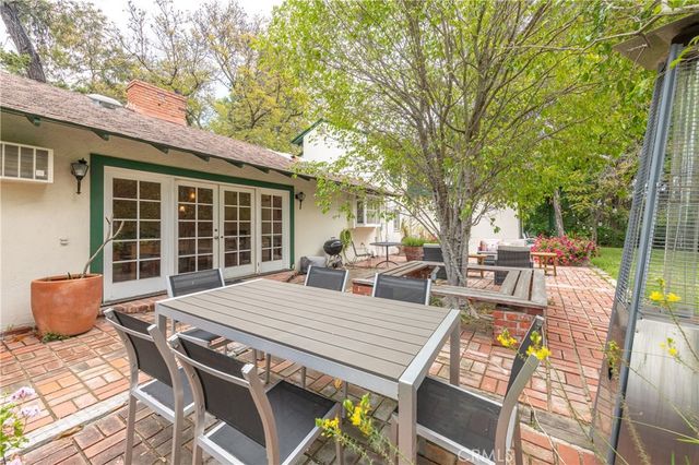 11446 Amanda Drive, Studio City, CA 91604