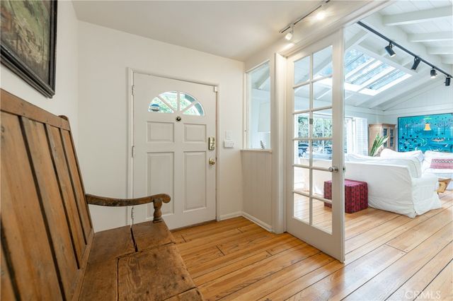 11446 Amanda Drive, Studio City, CA 91604