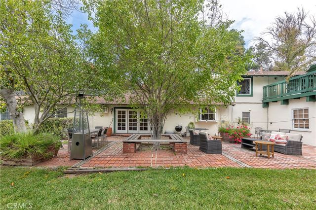11446 Amanda Drive, Studio City, CA 91604