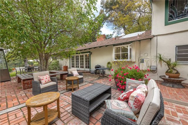 11446 Amanda Drive, Studio City, CA 91604