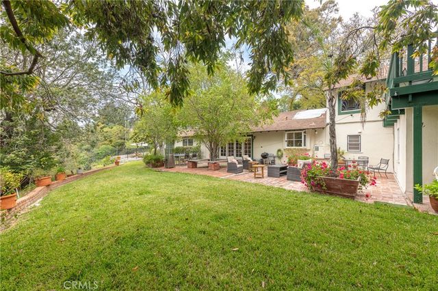 11446 Amanda Drive, Studio City, CA 91604