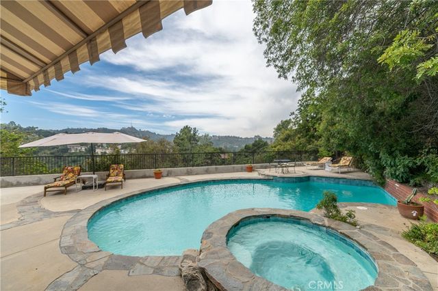 11446 Amanda Drive, Studio City, CA 91604
