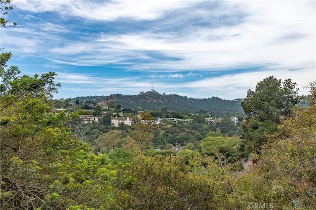 11446 Amanda Drive, Studio City, CA 91604