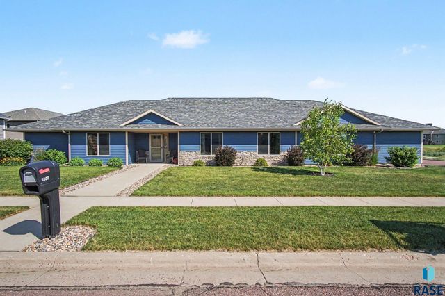 5800 W Yukon Trl Trail, Sioux Falls, SD 57107