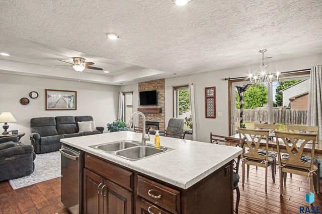5800 W Yukon Trl Trail, Sioux Falls, SD 57107