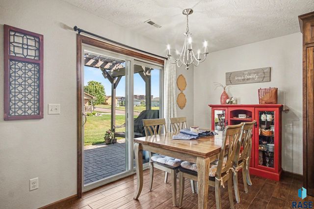 5800 W Yukon Trl Trail, Sioux Falls, SD 57107
