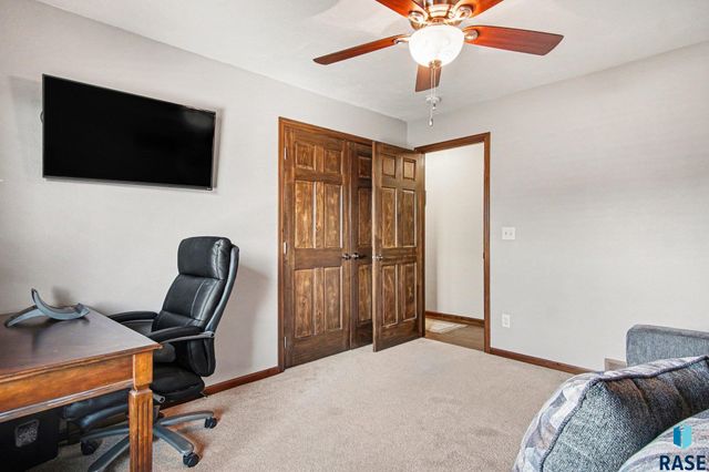 5800 W Yukon Trl Trail, Sioux Falls, SD 57107