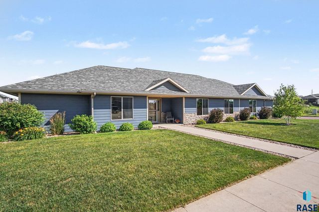 5800 W Yukon Trl Trail, Sioux Falls, SD 57107