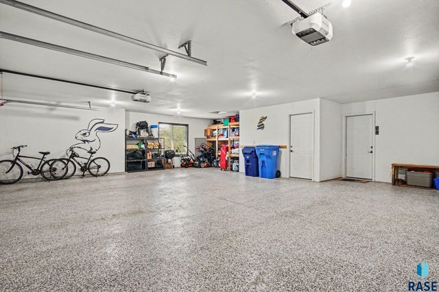 5800 W Yukon Trl Trail, Sioux Falls, SD 57107
