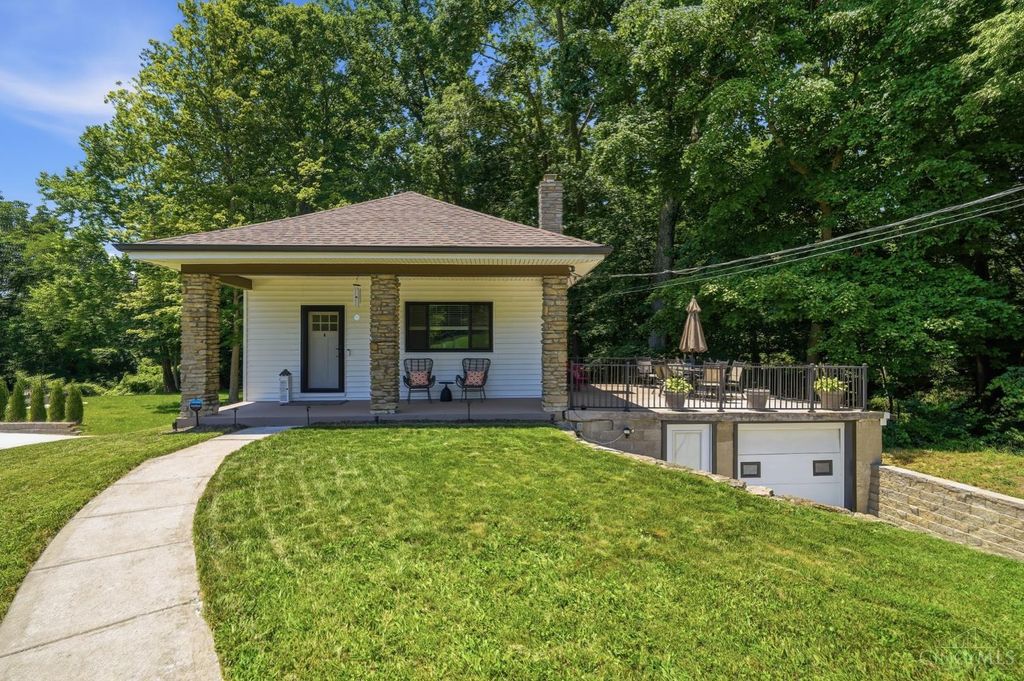 5575 Stewart Avenue, Columbia Twp, OH 45227