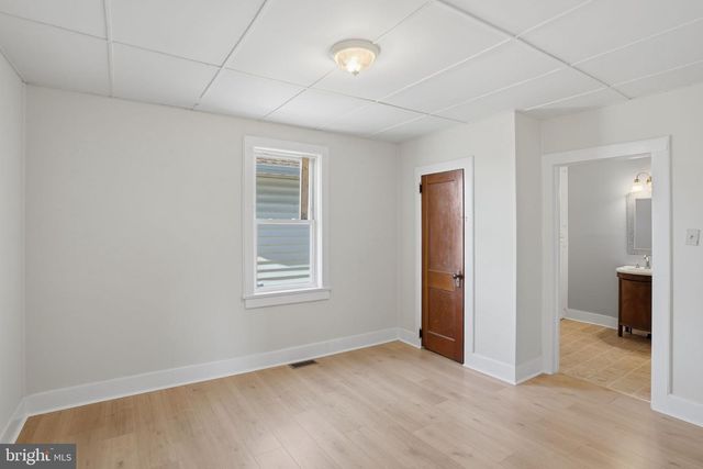 319 W WATER ST, Dover, DE 19904