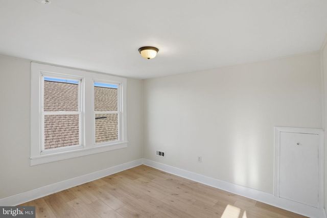 319 W WATER ST, Dover, DE 19904