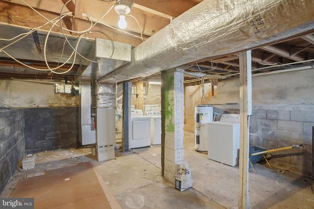 319 W WATER ST, Dover, DE 19904