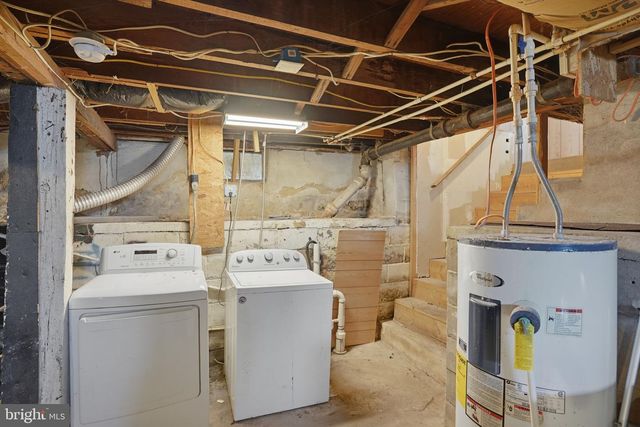 319 W WATER ST, Dover, DE 19904