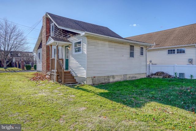 319 W WATER ST, Dover, DE 19904