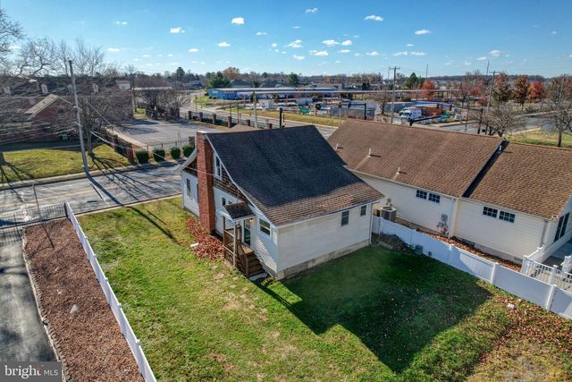 319 W WATER ST, Dover, DE 19904