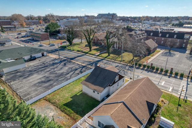 319 W WATER ST, Dover, DE 19904