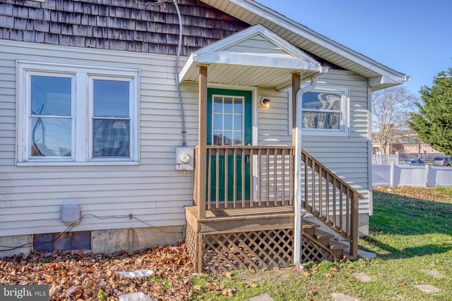 319 W WATER ST, Dover, DE 19904