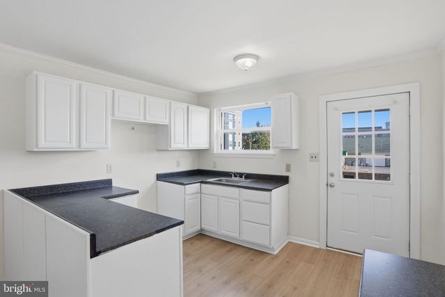 319 W WATER ST, Dover, DE 19904