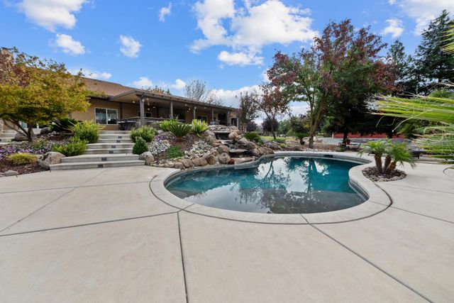 12540 Arabian Ln, Galt, CA 95632