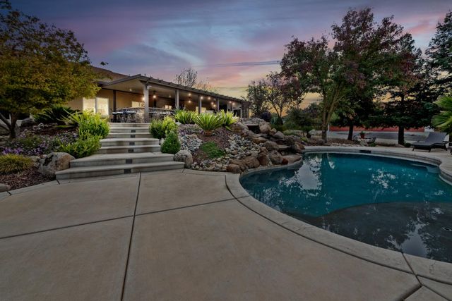 12540 Arabian Ln, Galt, CA 95632