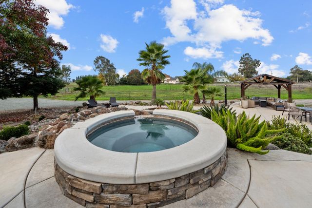 12540 Arabian Ln, Galt, CA 95632