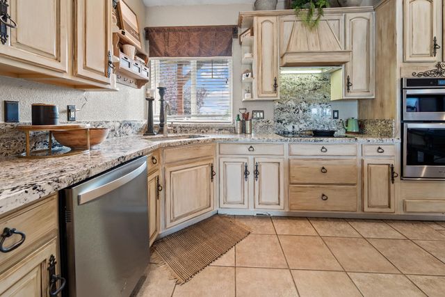 12540 Arabian Ln, Galt, CA 95632