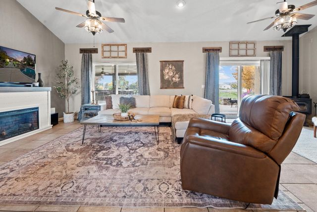 12540 Arabian Ln, Galt, CA 95632