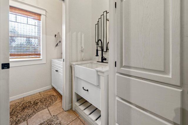 12540 Arabian Ln, Galt, CA 95632