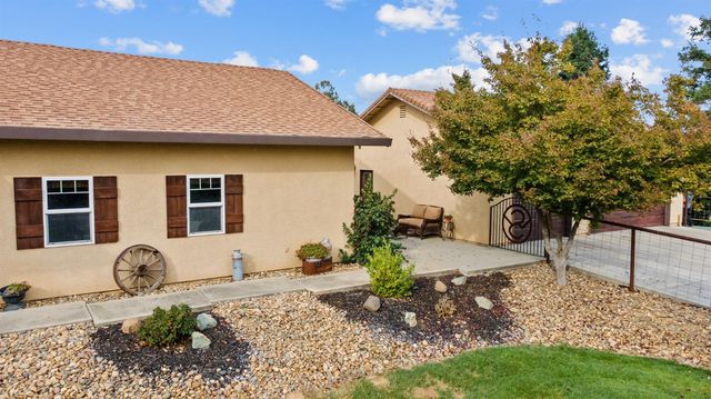 12540 Arabian Ln, Galt, CA 95632