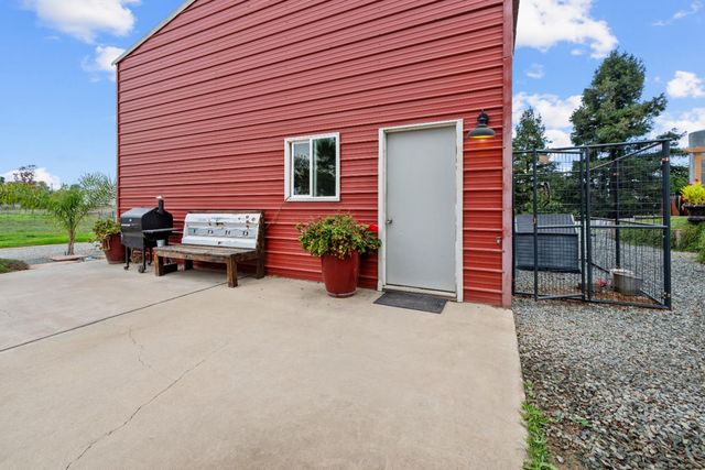 12540 Arabian Ln, Galt, CA 95632