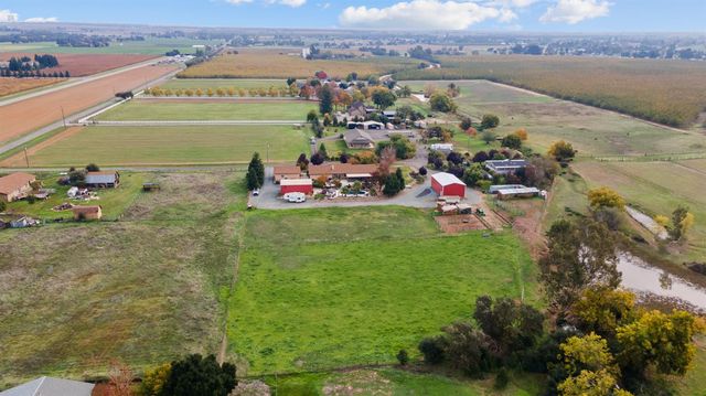 12540 Arabian Ln, Galt, CA 95632