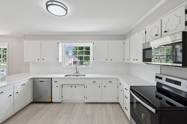 100 Catalpa Dr, Mount Juliet, TN 37122