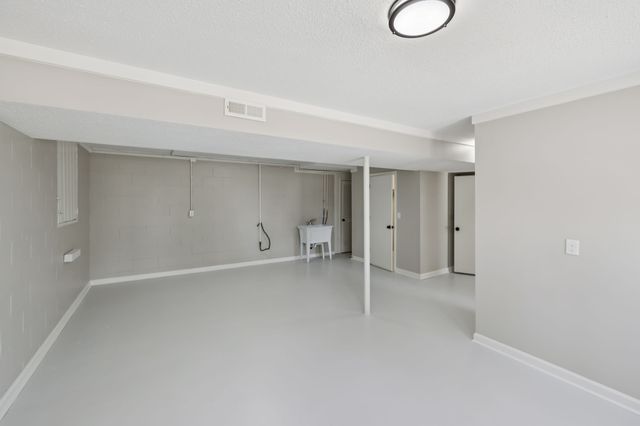 100 Catalpa Dr, Mount Juliet, TN 37122