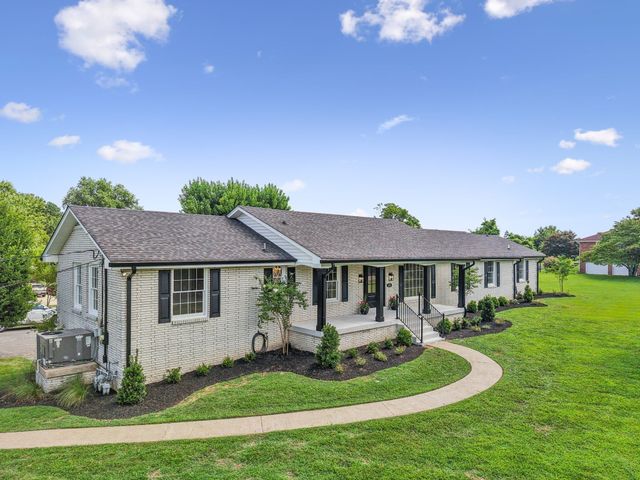 100 Catalpa Dr, Mount Juliet, TN 37122