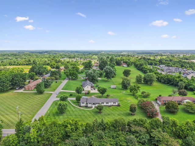 100 Catalpa Dr, Mount Juliet, TN 37122