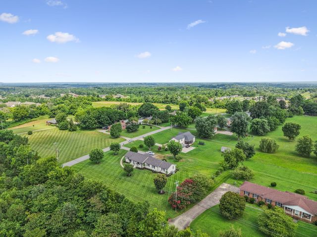 100 Catalpa Dr, Mount Juliet, TN 37122