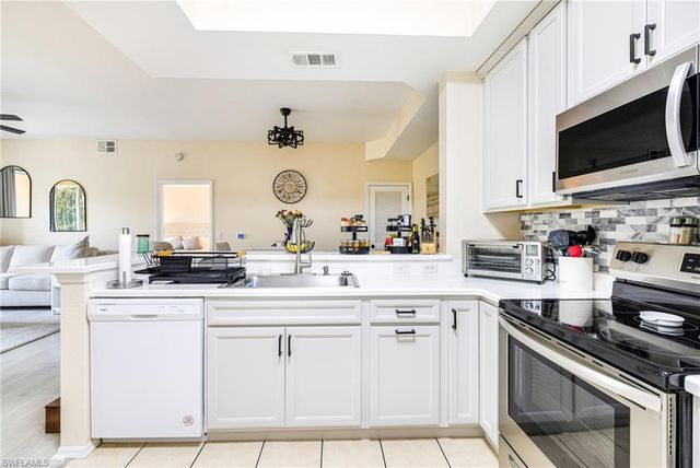 9055 Colby DR # 2213, Fort Myers, FL 33919