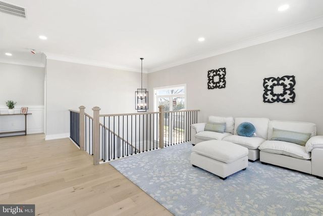 906 S COLLEGEVILLE RD, Phoenixville, PA 19460
