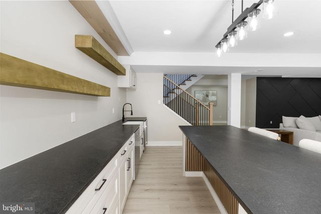 906 S COLLEGEVILLE RD, Phoenixville, PA 19460