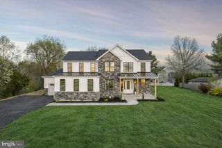 906 S COLLEGEVILLE RD, Phoenixville, PA 19460